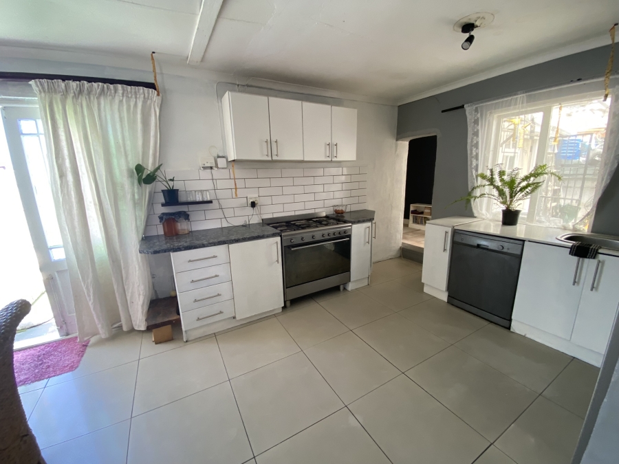 2 Bedroom Property for Sale in Pelican Park Western Cape